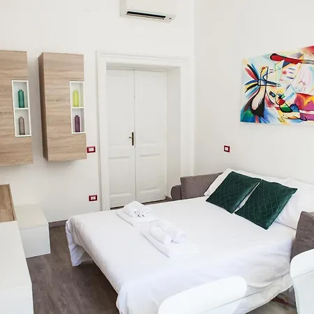 Domina Trastevere 2 - *