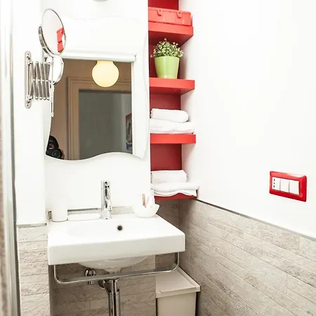 Domina Trastevere 2 -