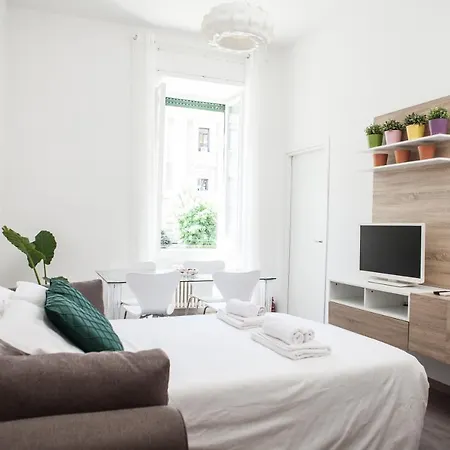 Domina Trastevere 2 - *